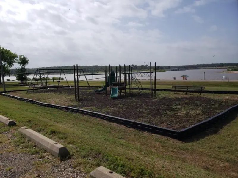 Lilly Road playground and picnic area.