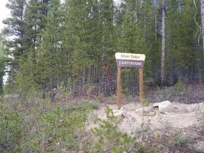 Silver Dollar Campground Sign marker