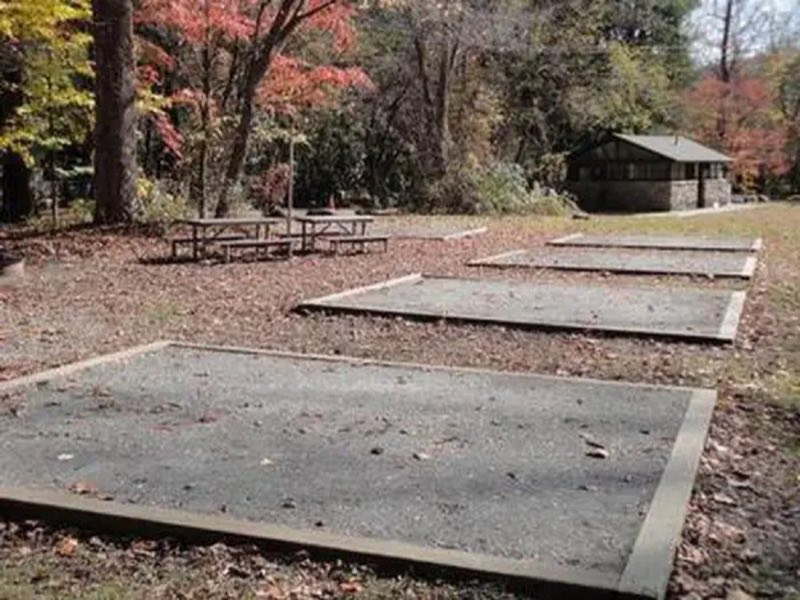 Each group site offers 5 tent pads, 4 picnic tables, and 2 lantern holders